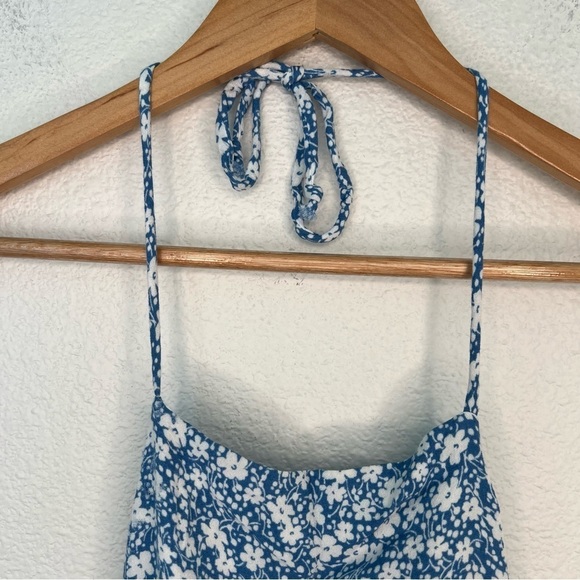 Reformation Tasha Dress in Azzurro 10 - Picture 3 of 16